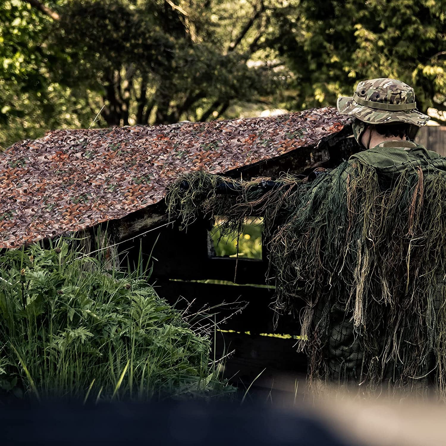 Camo Netting, Bulk Roll Camouflage Netting, Military Hunting Mesh Free Cutting for Hunting Blind Sunshade Shooting Theme Party Decoration