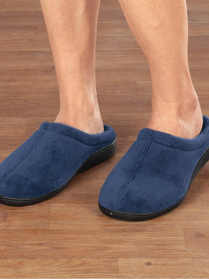 Silver StepsTM Indoor LED Light-Up Slippers - Blue, Size XL