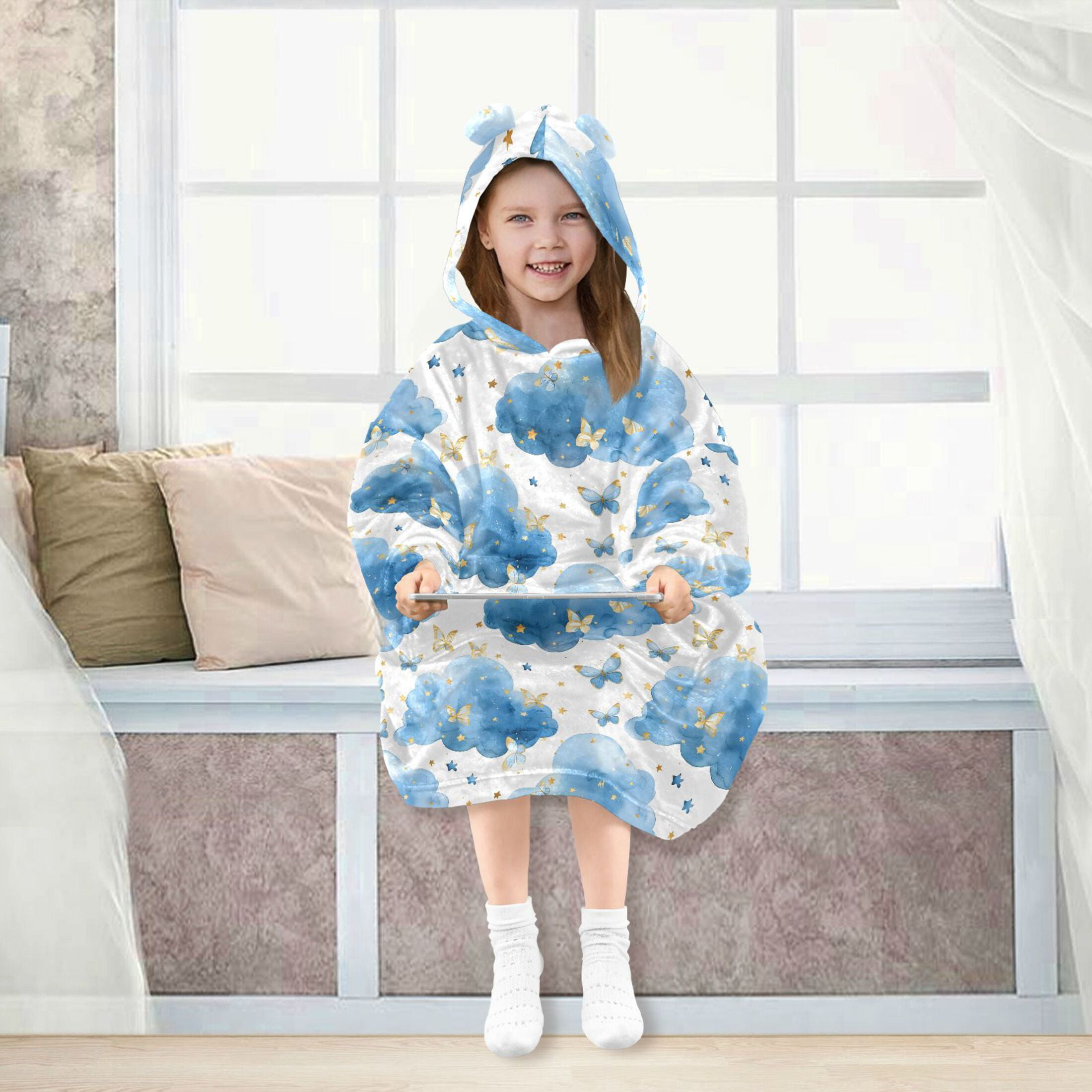 Dailycode Wearable Blanket Hoodie Oversized Sherpa Flannel Blankets with Pocket for 3-14 Year Old Butterflies and Cloud