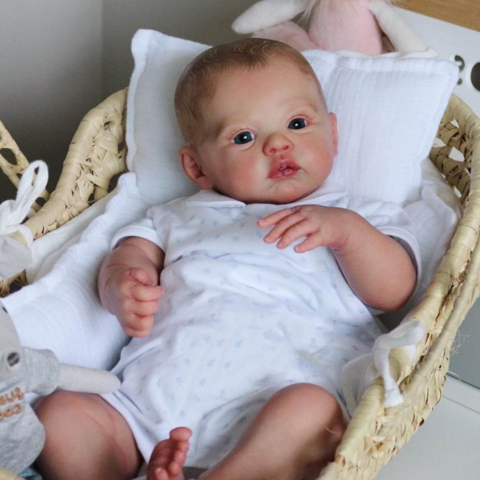 Adorable 18-Inch Reborn Baby Doll - Realistic Details, Handmade Look, Cuddly & Poseable - Perfect for Collectors & Gifts