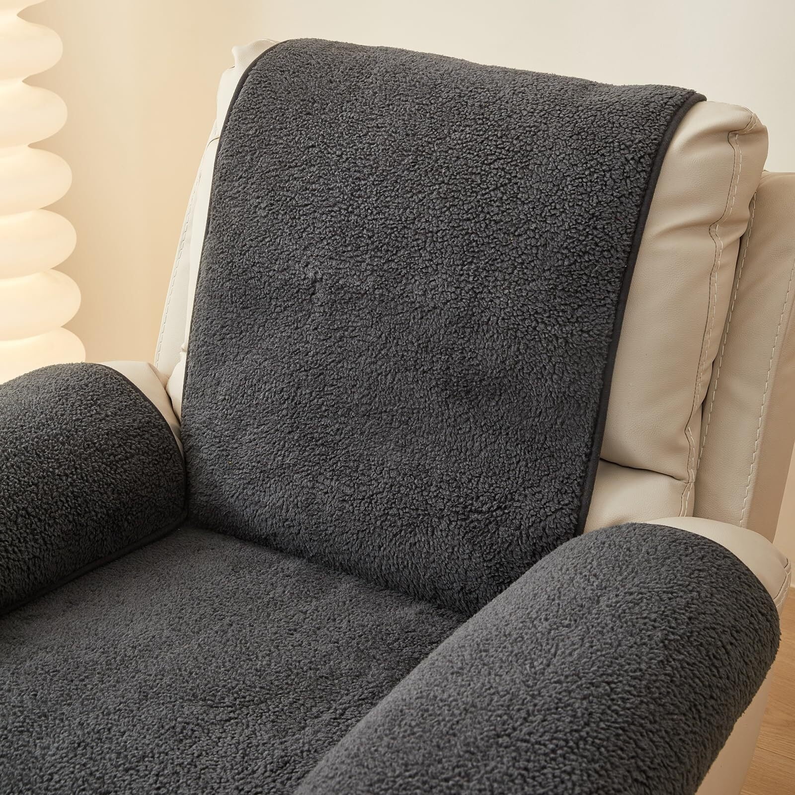 Recliner Chair Covers Fleece Soft Warm Sofa Slipcover Furniture Protector Non-Slip Washable Reclining Chair Cover for Kids, Pets