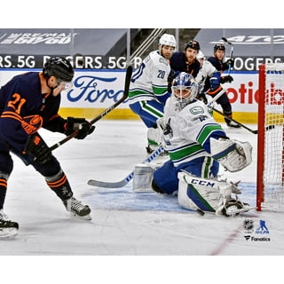 NHL Braden Holtby Washington Capitals 2015 Winter Classic Action