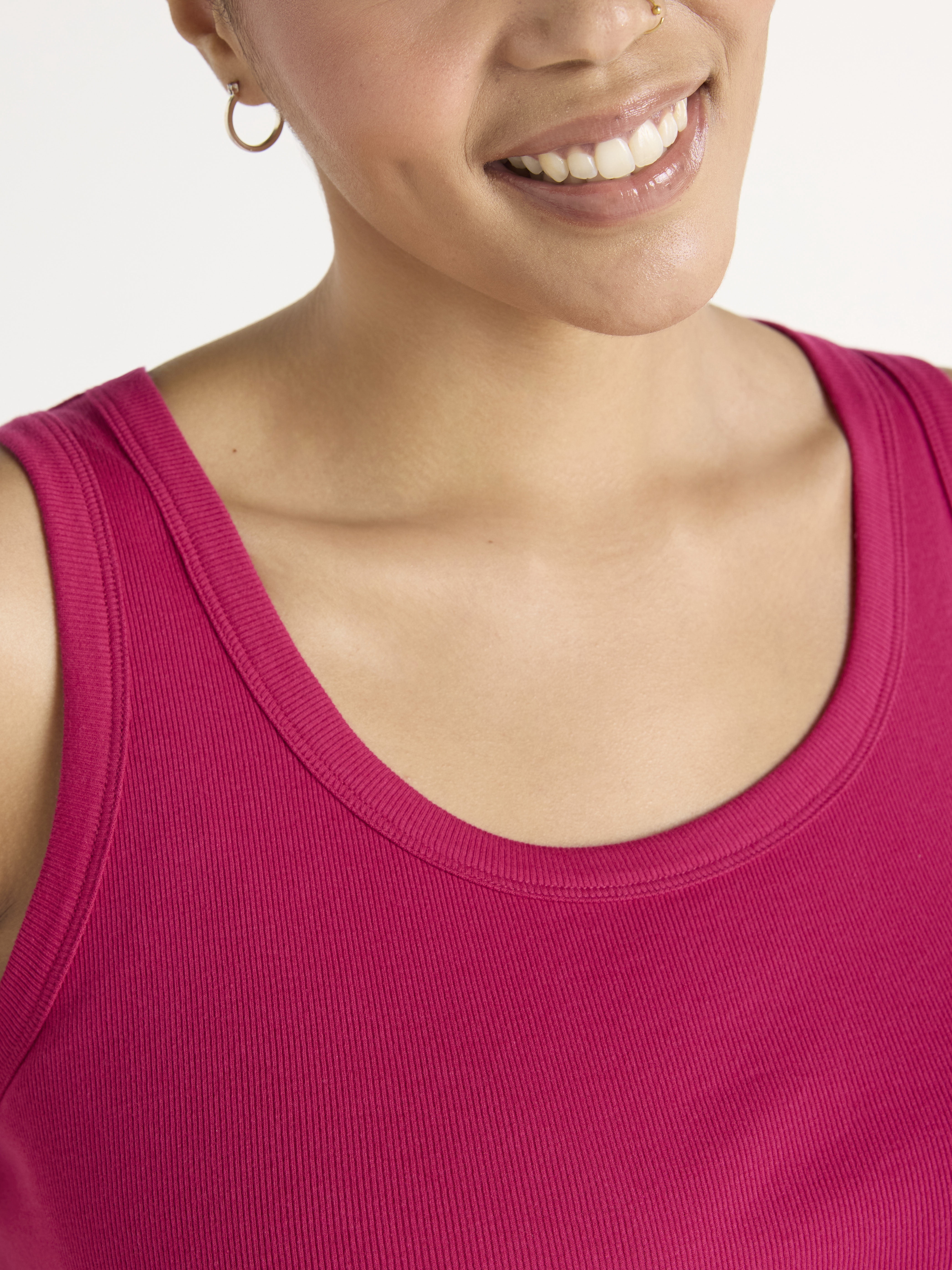 Terra & Sky Women's Plus Size Scoop Neck Ribbed Tank Top