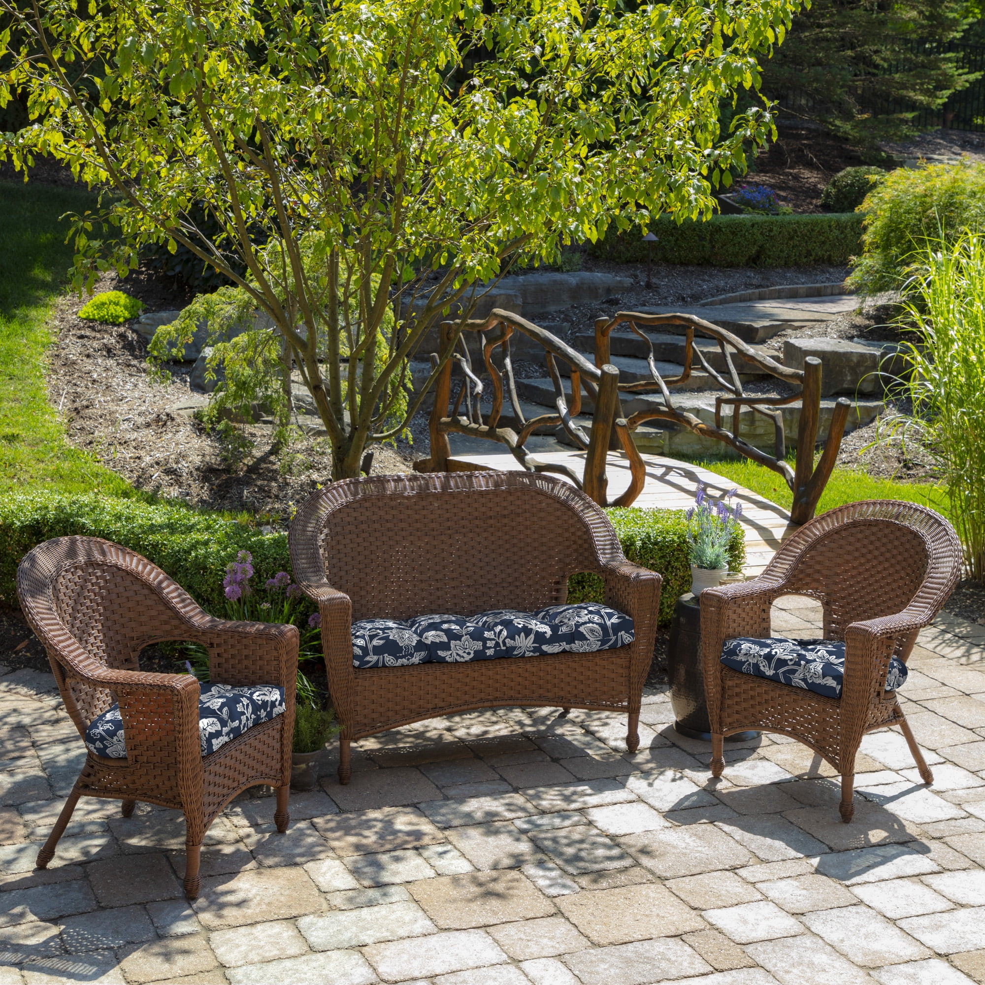 ARDEN Outdoor Wicker Chair Cushion 18 x 20, Sapphire Blue Ashland Jacobean