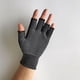 thumbnail image 2 of Guantes de pesca antideslizantes de medio dedo para bicicleta al aire libre sin dedos (negro), 2 of 5