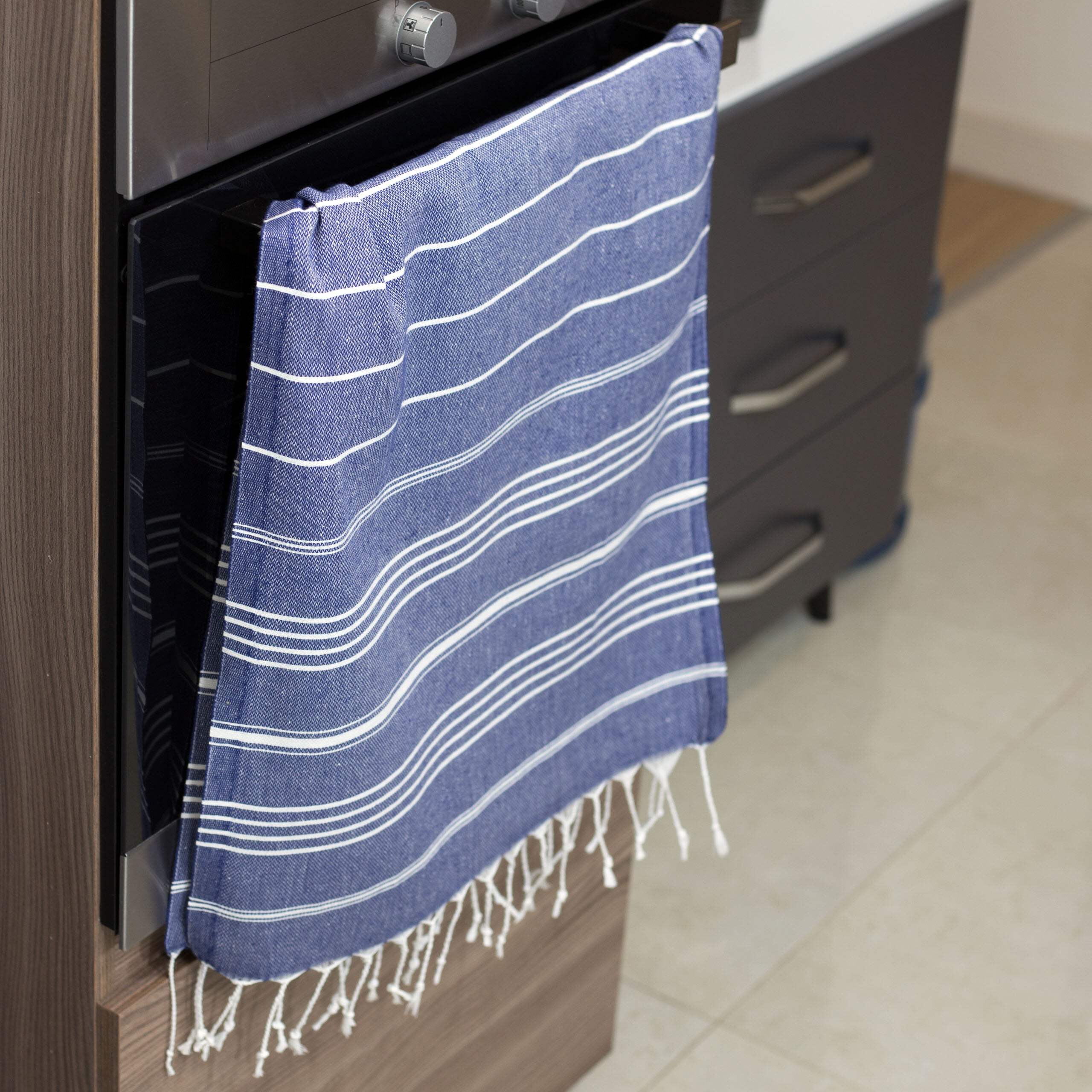 Clotho Hand Towel Set of 4, Navy, 100% Cotton 18 X 40 inches (Classic)