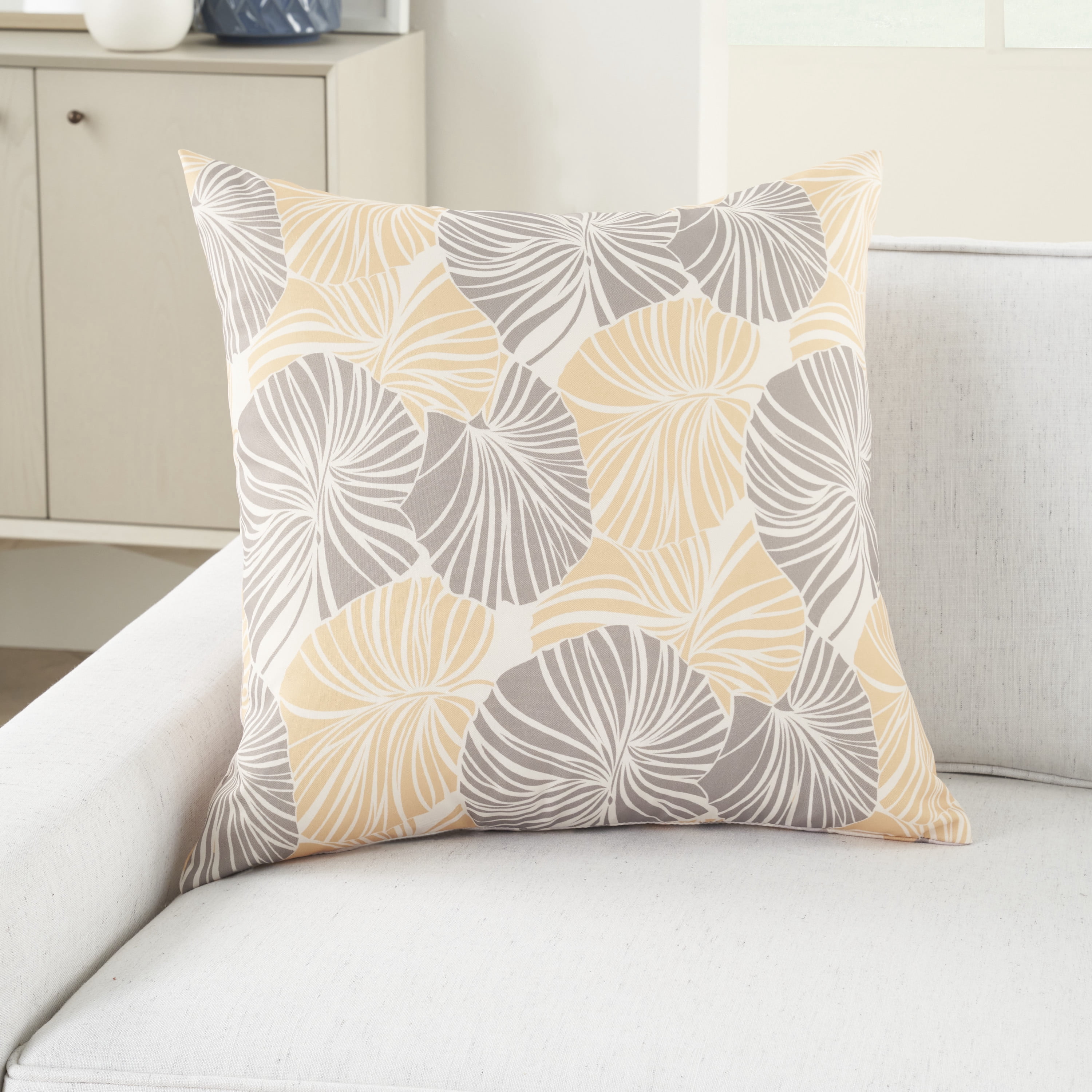 Nourison Curative 20" x 20" Grey Indoor/Outdoor Washable Throw Pillow