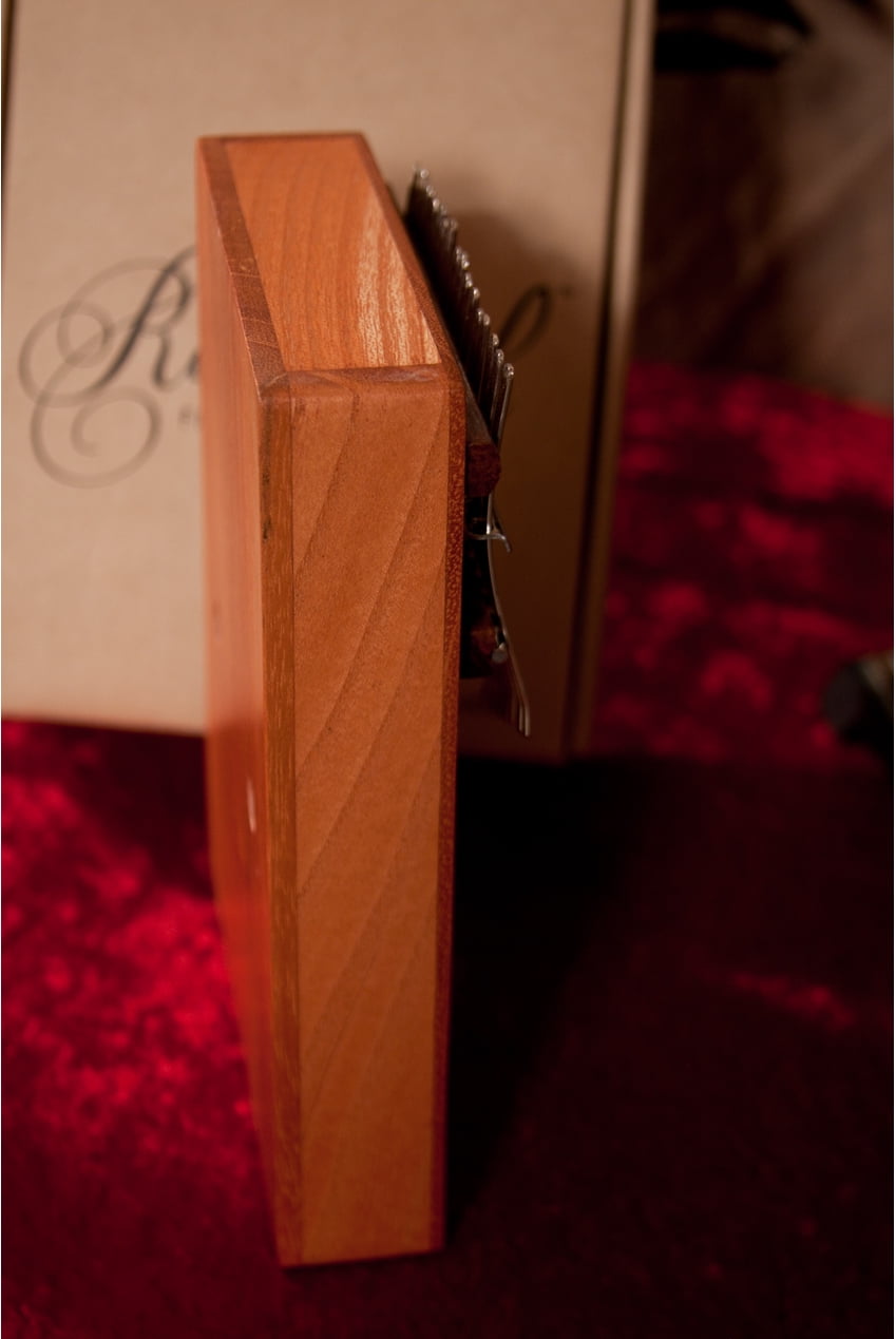 DOBANI Red Cedar 17-Key Thumb Piano Kalmiba Mbira Likembe