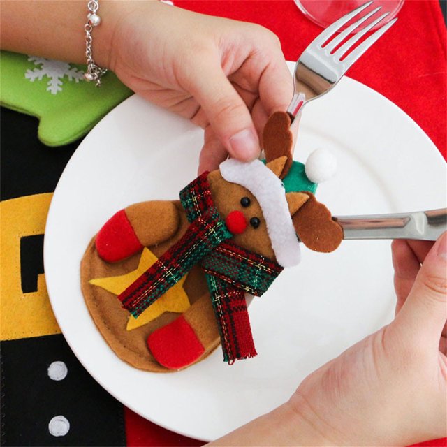 2PC Christmas Decorative Tableware Fork Set Christmas Hat Storage Tool