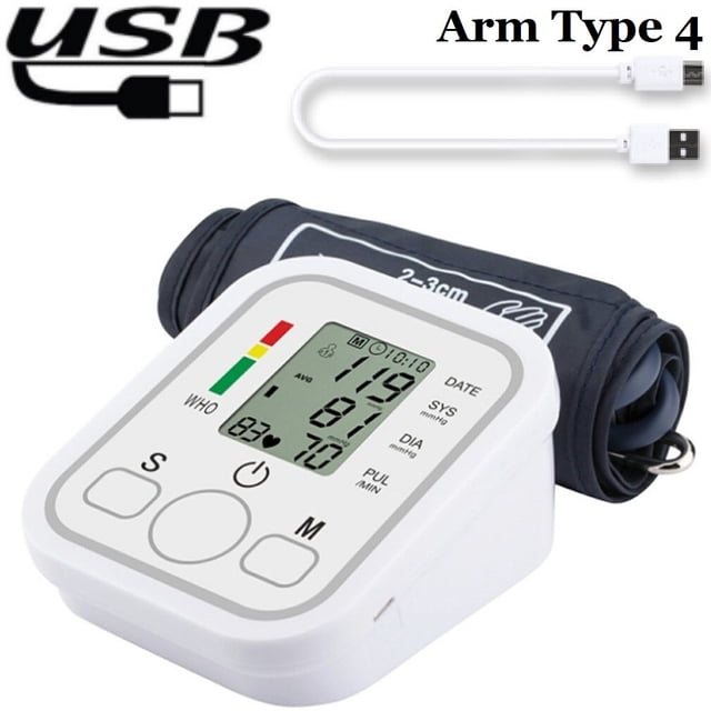 monitor de presión arterial digital médico para muñeca, tensiómetro, tonómetro, esfigmomanómetro automático, medidor de pulso y frecuencia cardíaca Monitor de muñeca blanco con pantalla LCD frontal, vista 3/4 frontal que muestra lecturas numéricas de SYS/DIA y pulso, tres botones frontales (S, encendido, M), banda de colores tipo OMS a la izquierda y brazalete enrollado azul oscuro detrás; cable USB mostrado, dimensiones 118×95×65 mm, medición oscilométrica y memoria para 99 registros; también suele usarse para control portátil de pulso durante viajes.