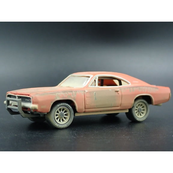 Open Box 1969 69 DODGE CHARGER BARN FIND GENERAL LEE 1:64 SCALE DIORAMA DIECAST MODEL CAR