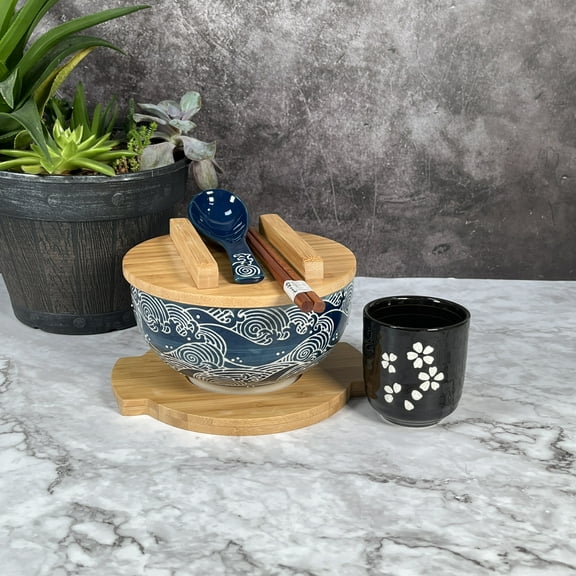 Ramen Bowl Waves Cloud Blue Japanese Kamameshi Style Rice Bowl Noodle Bowl with Bamboo Lid Tray Chopsticks, 24 fl oz Bowl, Gift Set, Home Living Gift, Idea, Bowl for Udon, Noodle with a Black Tea Cup