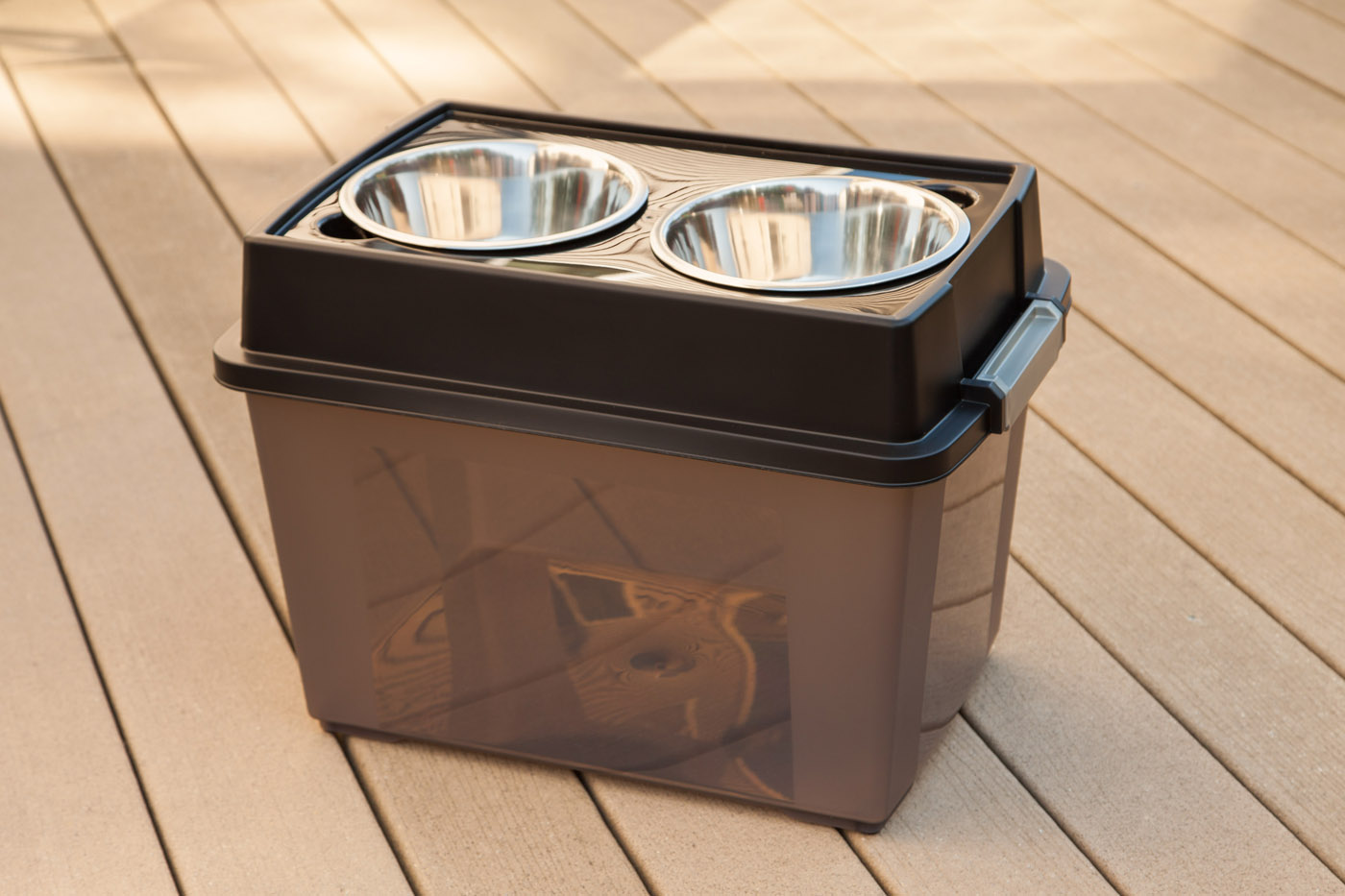 IRIS USA Large Elevated Dog Feeder with Storage photo 2