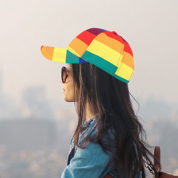 Amosfun Adjustable Baseball Cap with Multi-Stripe Design, Peaked Sun Hat for Daily Outdoor Wear and Casual Style