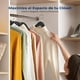 thumbnail image 5 of Ganchos de Madera Premium Serenelife, Ahorradores de Espacio, Resistentes, con Gancho Metálico Giratorio de 360°, para Abrigos, Pantalones y Vestidos, Negro, Pack 50, 5 of 7