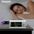 thumbnail image 4 of Despertador Sharp Super Fast USB-C con carga plateada, 4 of 8