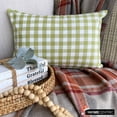 thumbnail image 1 of Funda de almohada lumbar navideña, 30,5 x 35,5 cm, de algodón verde, con cuadros rústicos y rayas, para sofá, hotel, sala de estar y dormitorio - Grid Loom Verde, 1 of 8