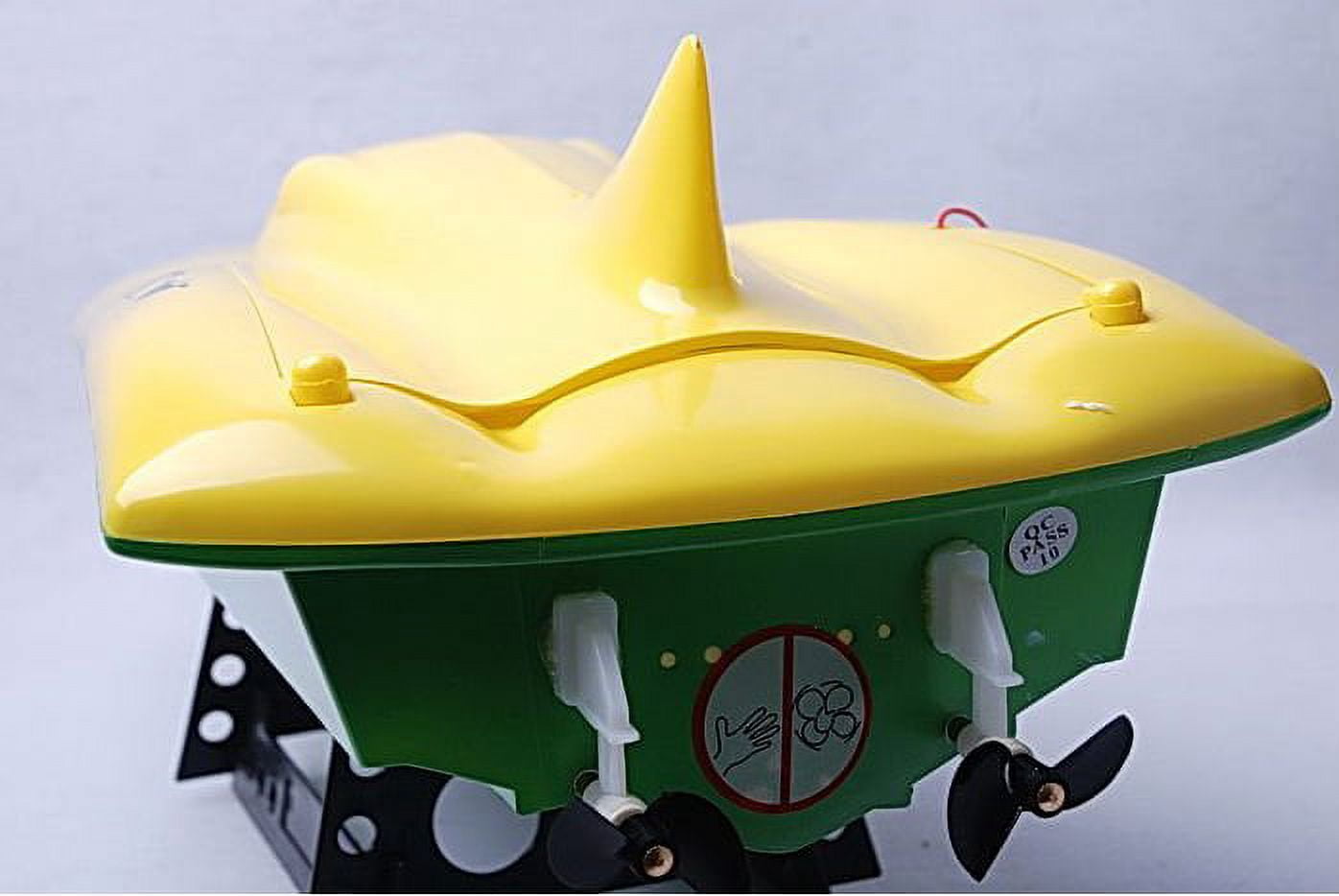 Ready! Set! Race! 23" Balaenoptera Musculus Racing Boat