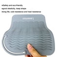thumbnail image 4 of Alfombrilla resistente al calor para rizadores, alisadores de cabello, planchas y herramientas de peinado, 9" x 6,5", gris, 4 of 5