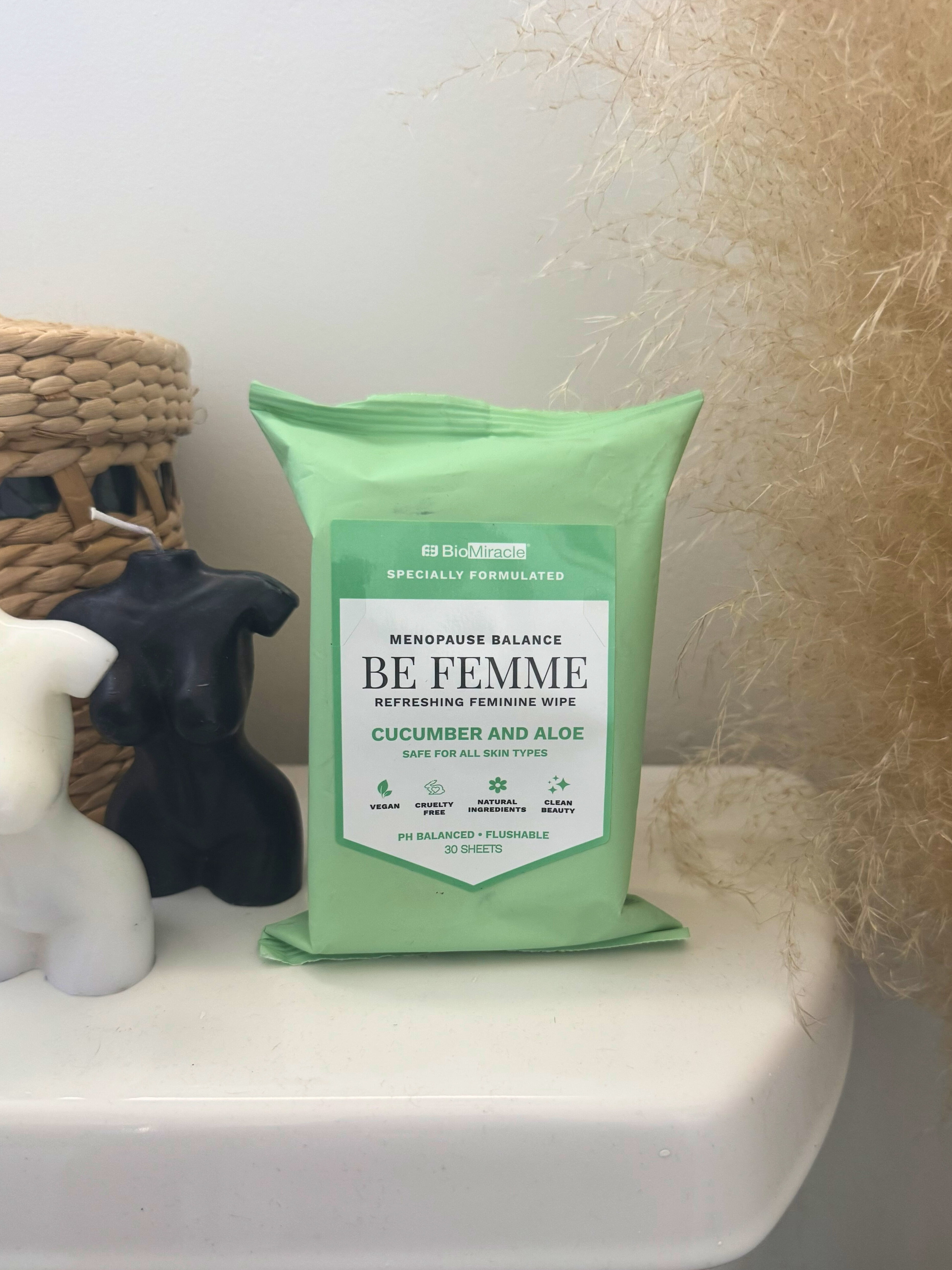 (12 pack) Be Femme Refreshing Feminine Wipes 30ct
