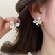 thumbnail image 3 of Pendientes de flor de mariposa de cristal azul degradado con aguja plateada, pendientes de verano pequeños y frescos con temperamento, pendientes dulces de moda, 3 of 6