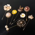 thumbnail image 3 of Broche de cien flores de camelia y madreselva Broche de rosa perlada Accesorios de ropa para mujer Broche de una palabra Inserto de ramillete, 3 of 5