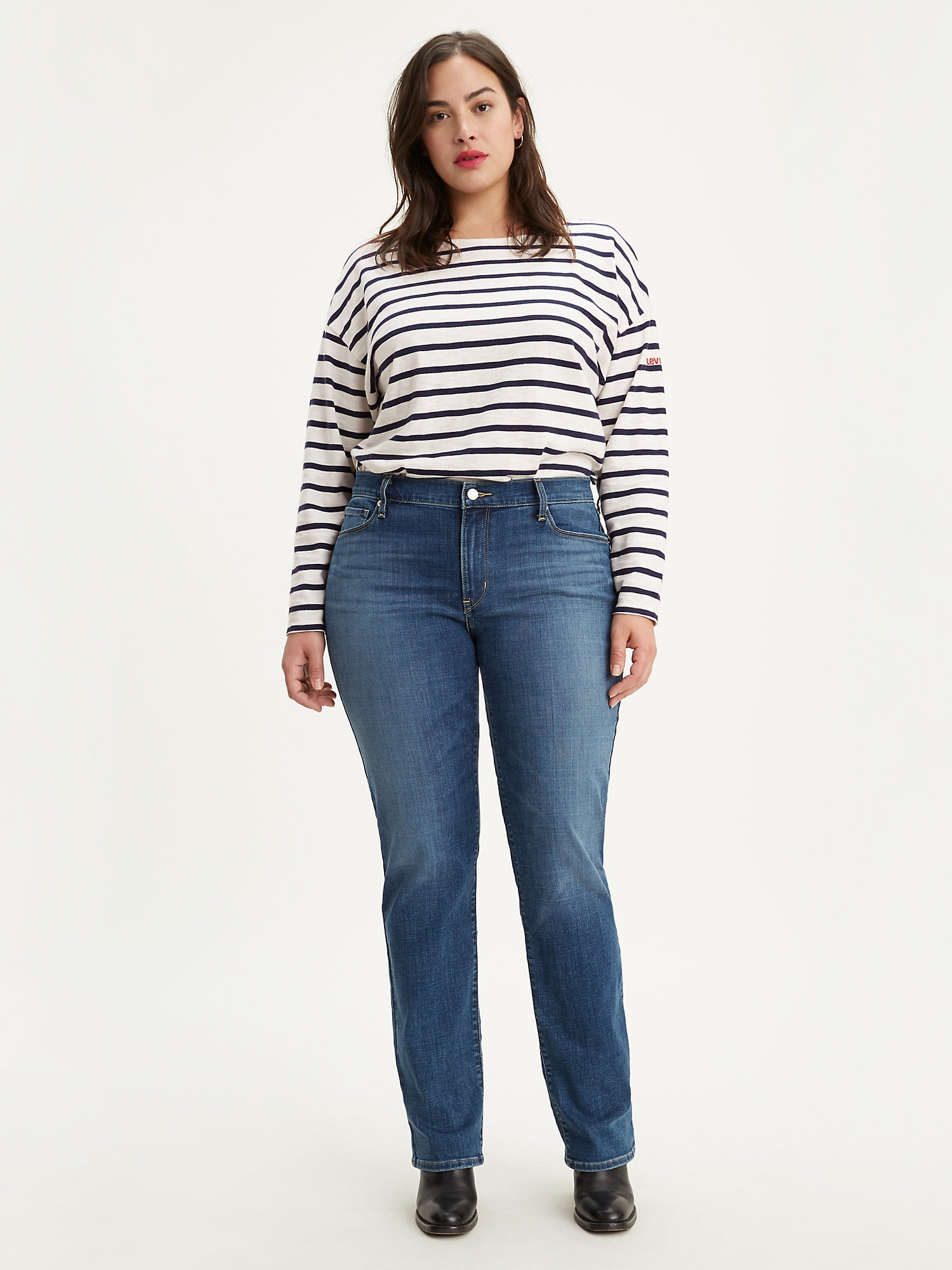 Levi's® Women's Plus Size Classic Straight Jeans - Walmart.com