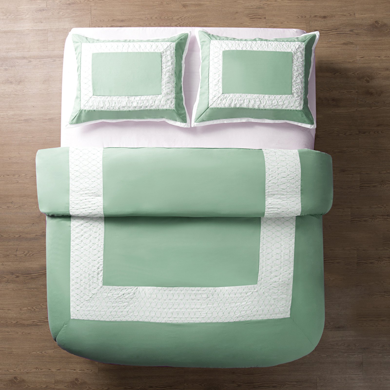 VCNY Home Marion Hotel Frame Inspired 2/3 Piece Bedding Duvet Cover Set