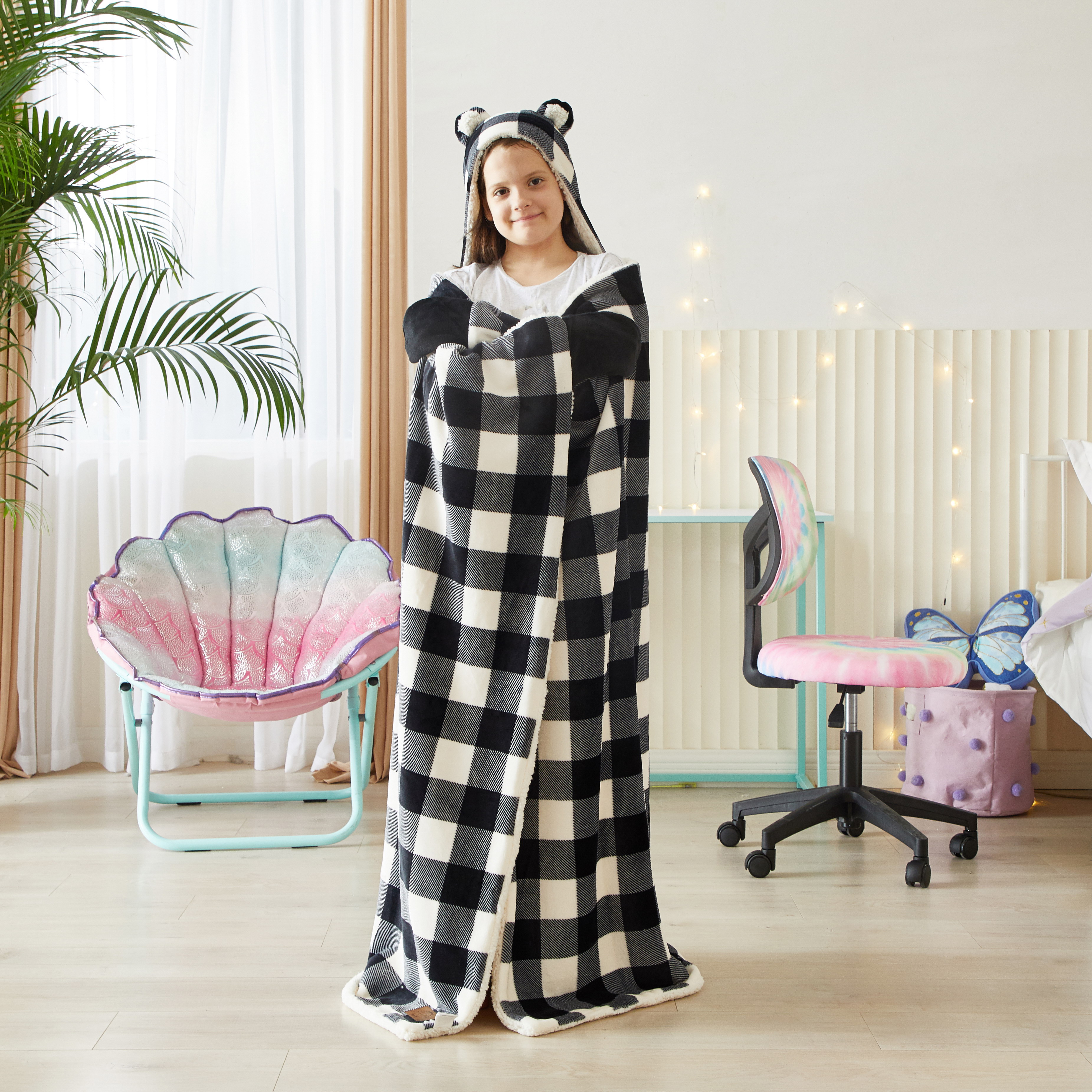 Dearfoams Farmhouse Plaid Buffalo Check Printed Royal Plush with Sherpa reverse Adult Hooded Throw, 50"x60"