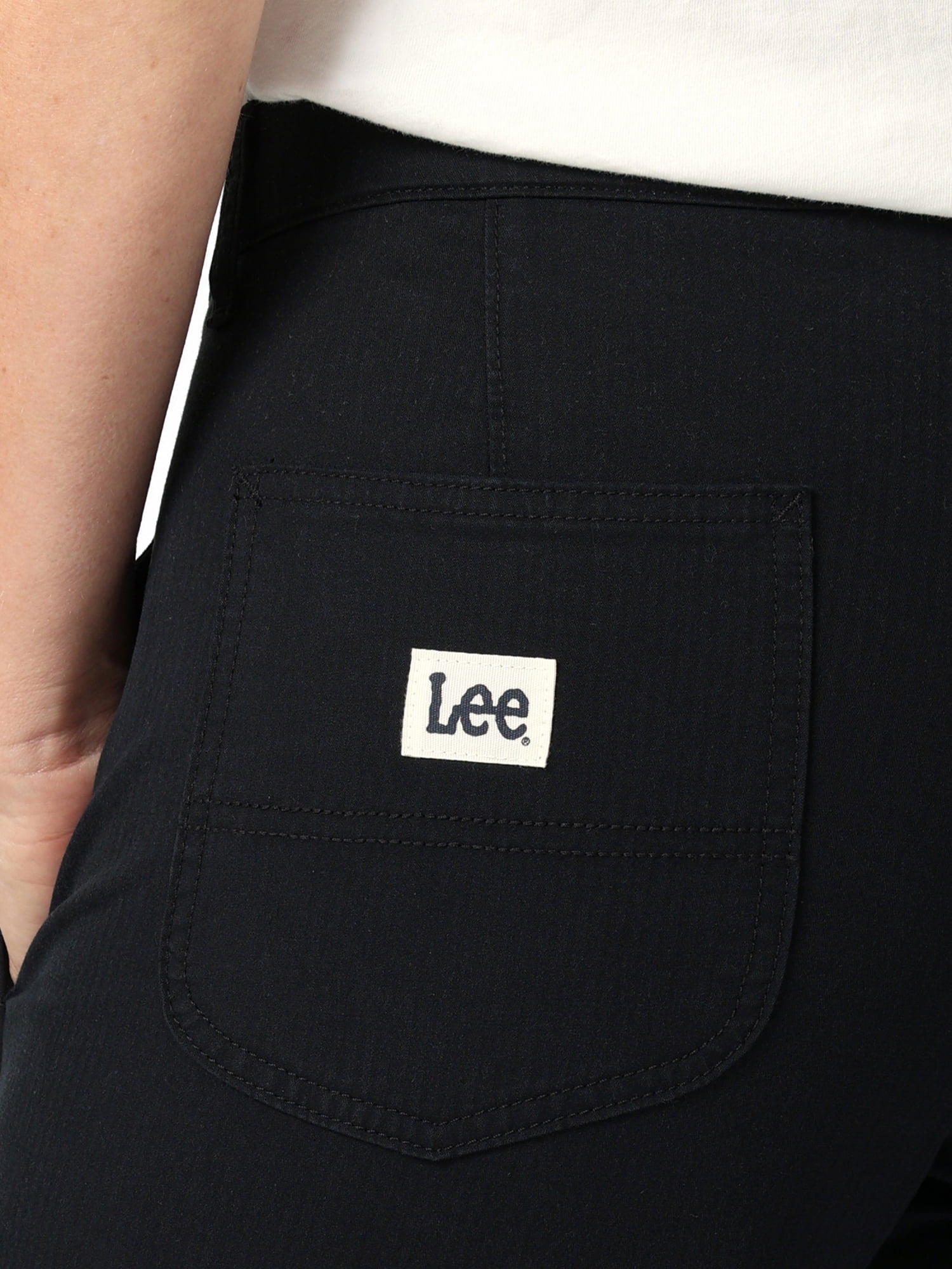 Lee® Women's Ultra Lux Relaxed Fit Straight Leg Pant