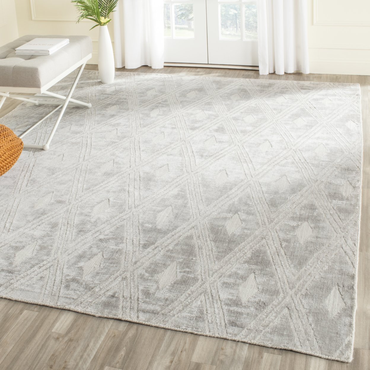 SAFAVIEH Mirage Branislav Solid Area Rug, Sky, 10' x 14'