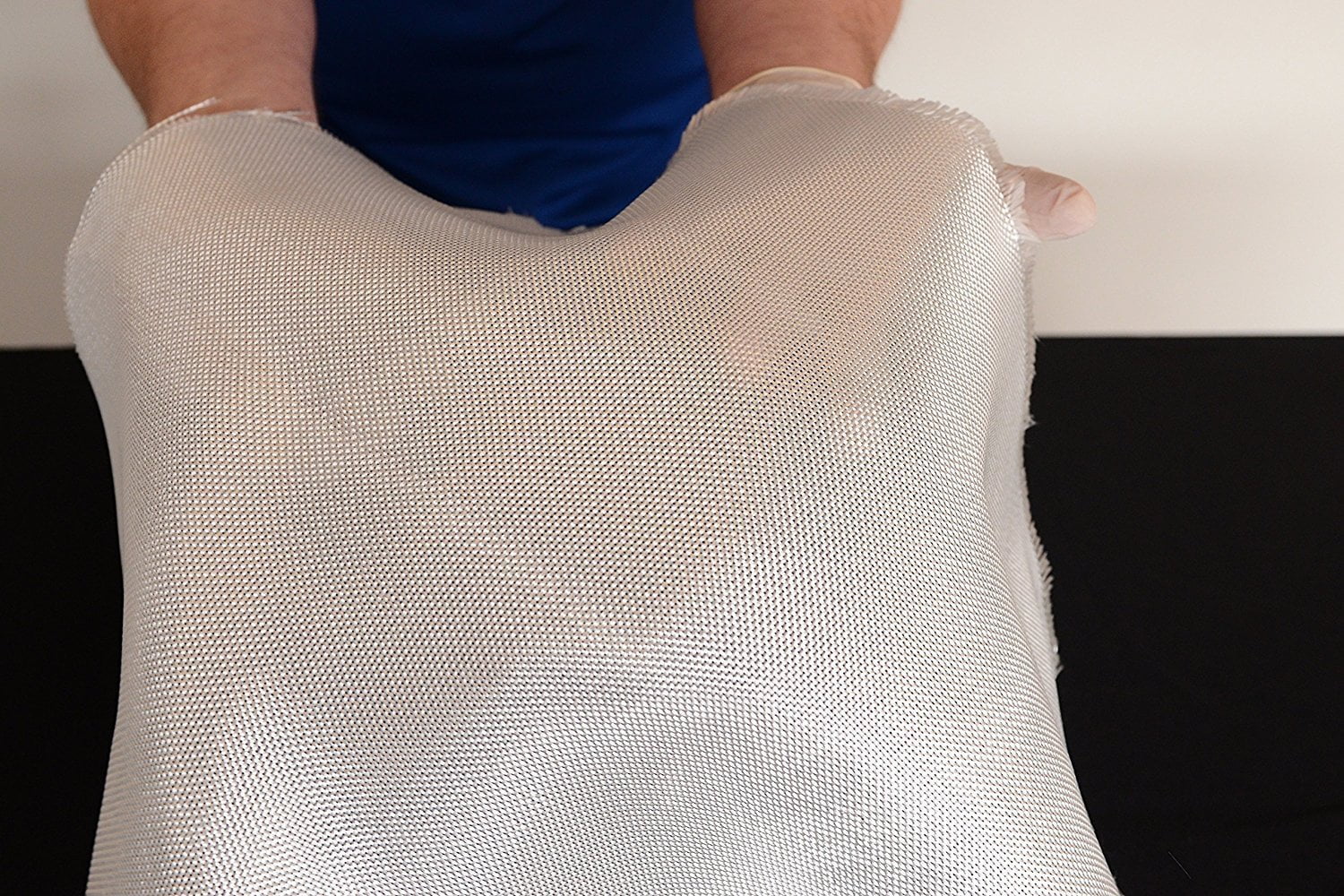 Fiberglass Cloth Style 7500 10 oz. X 38″ X 10 yards, rolled