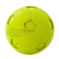 thumbnail image 4 of Juguete Pelota para Perros Nerf Dog Grande Verde con Sonido, 4 of 5