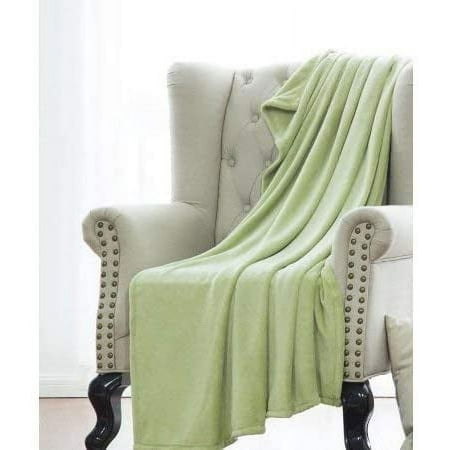 Diamond Home Sage Green Solid Flannel Throw 50 x 60 Diamond Home Sage Green Solid Flannel Throw 50 x 60