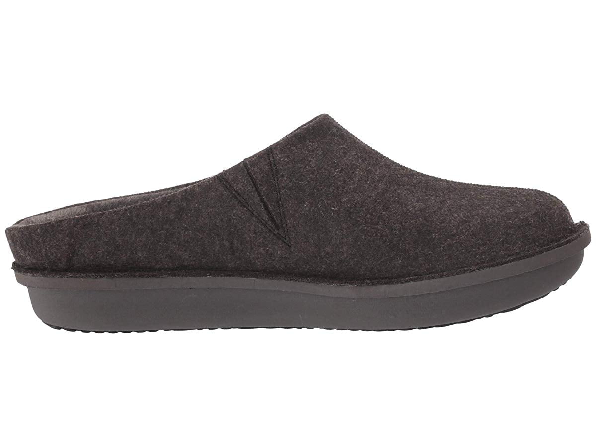 clarks step flow clog slipper