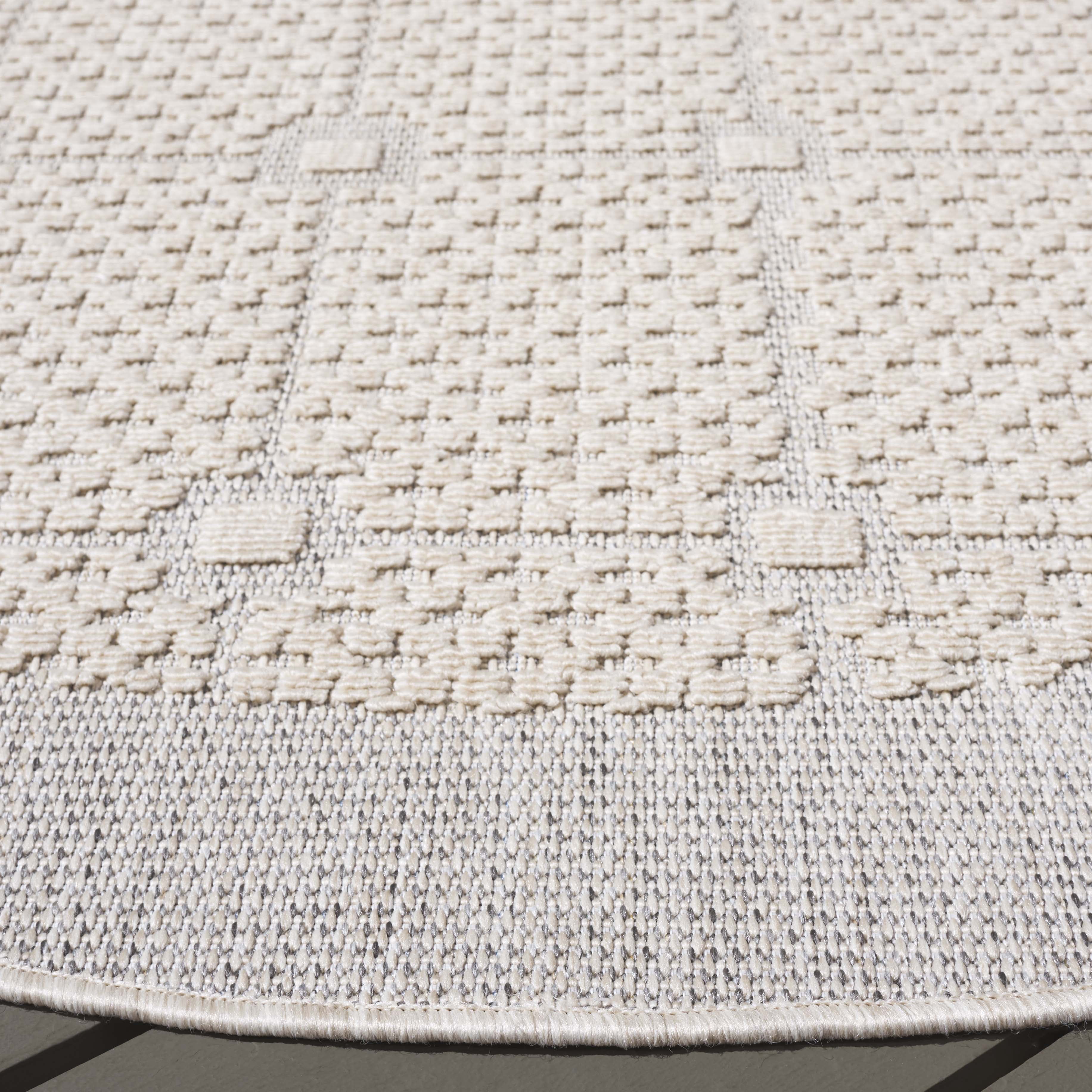 SAFAVIEH Milos Bailey Geometric Indoor/Outdoor Area Rug, Beige, 6'7" x 6'7" Round