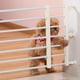 thumbnail image 1 of Puerta para mascotas de metal retráctil, valla ancha para sala de estar, rango de valla de 42-60 cm, 1 of 3