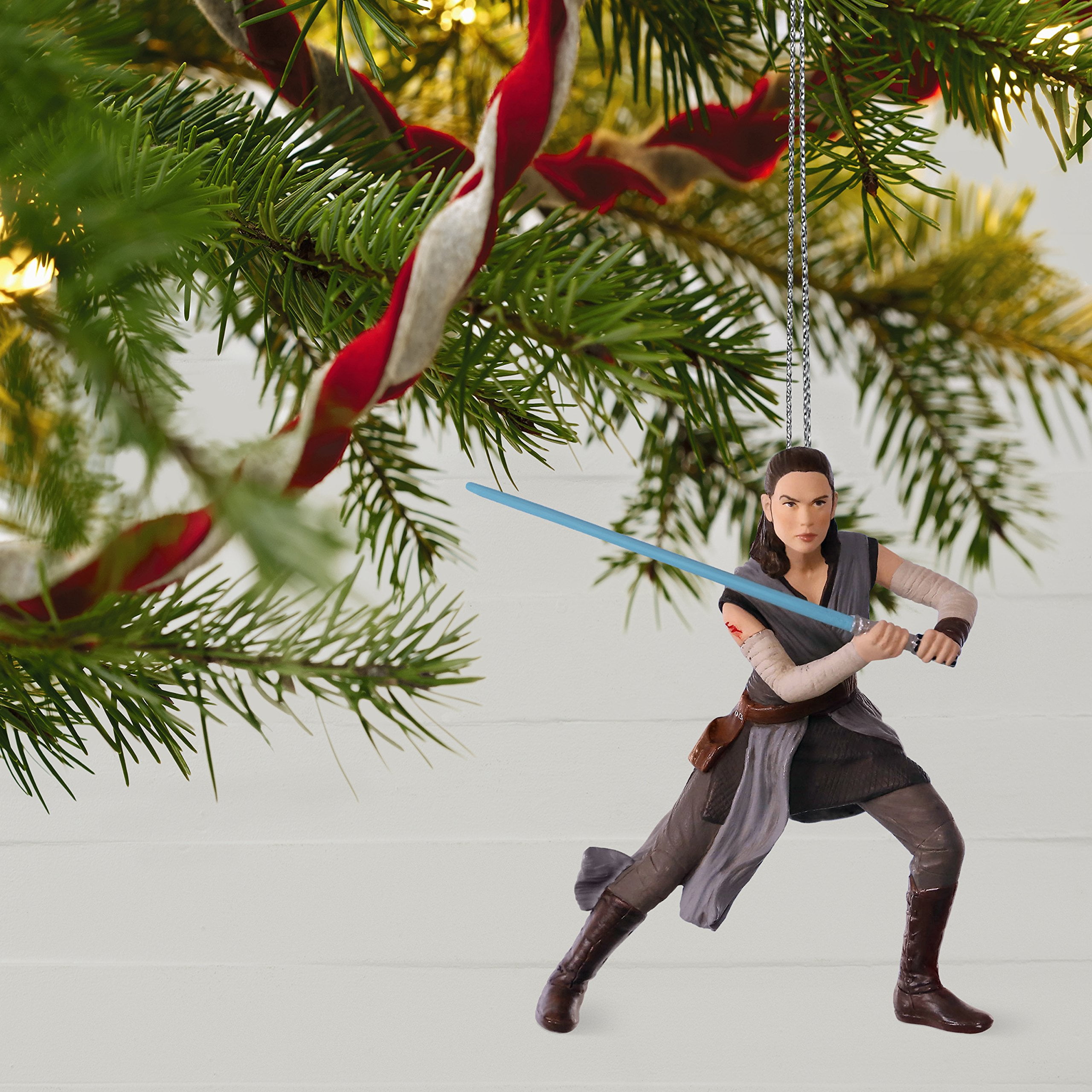 低価格で大人気の Hallmark Disney Mystery Target Lucasfilm Tree Star Hallmark  Christmas WarsRey Star Keepsake Ornament Christmas Ornaments Wars  クリスマスオーナメント
