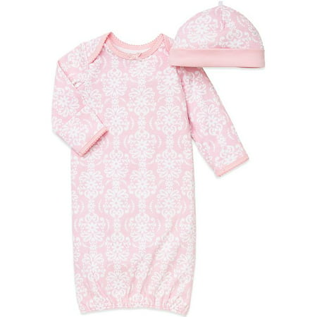 Little Me 2-Piece Damask Scroll Newborn Gown and Hat Set in Pink