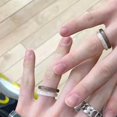thumbnail image 3 of Juego de 2 anillos acrílicos de colores para mujer y niña, sortijas apilables, transparentes, estéticas, divertidas y apilables, regalo de 2 piezas, 3 of 4