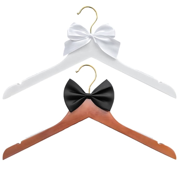 Personalized Vintage Wood Wedding Dress Hangers Set, Bride Groom Hangers with Chic Black Bow & Delicate Pearl Chain, Ideal Gift
