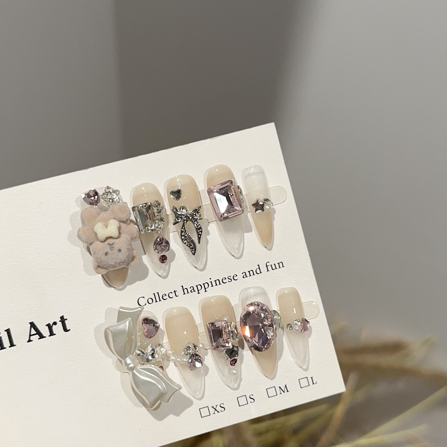 Purely handmade wearing nail advanced sense autumn and winter long nail art cartoon bear flash heavy industry fake nail patch