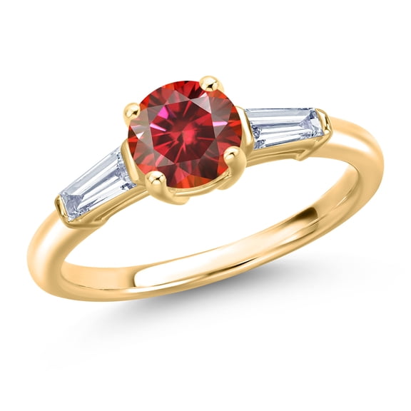 Gem Stone King 10K Yellow Gold Red Moissanite and Lab Grown Diamond Engagement Ring for Women | 1.30 Cttw | Round 6.5MM | Gemstone Birthstone | Size 5