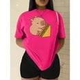 thumbnail image 3 of Playera Blusa De Capybara Comiendo Sandwich Ropa Divertida Para Mujer Capibara Color Fucsia Talla Grande Marca Emil SaEs, 3 of 4