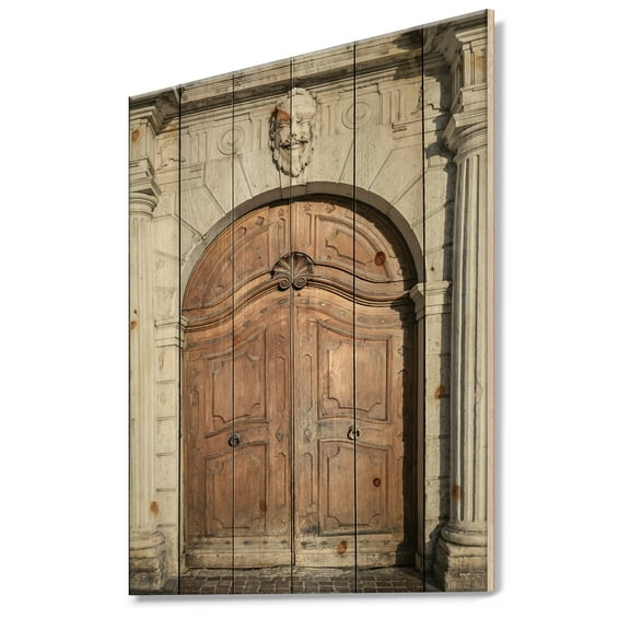Designart 'Arched Medieval Palace Door' Vintage Print on Natural Pine Wood' Vintage Print on Natural Pine Wood