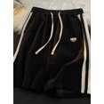thumbnail image 3 of Pantalones cortos casuales Y2K de verano 2023 para hombre, pantalones cortos rectos holgados estilo retro americano, pantalones cortos de gimnasio de color contrastante a la moda, 3 of 5