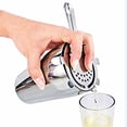 thumbnail image 4 of Passoire à Cocktail en Acier Inoxydable pour Barmans Professionnels Mixologues, Ensemble de 2, 4 of 5