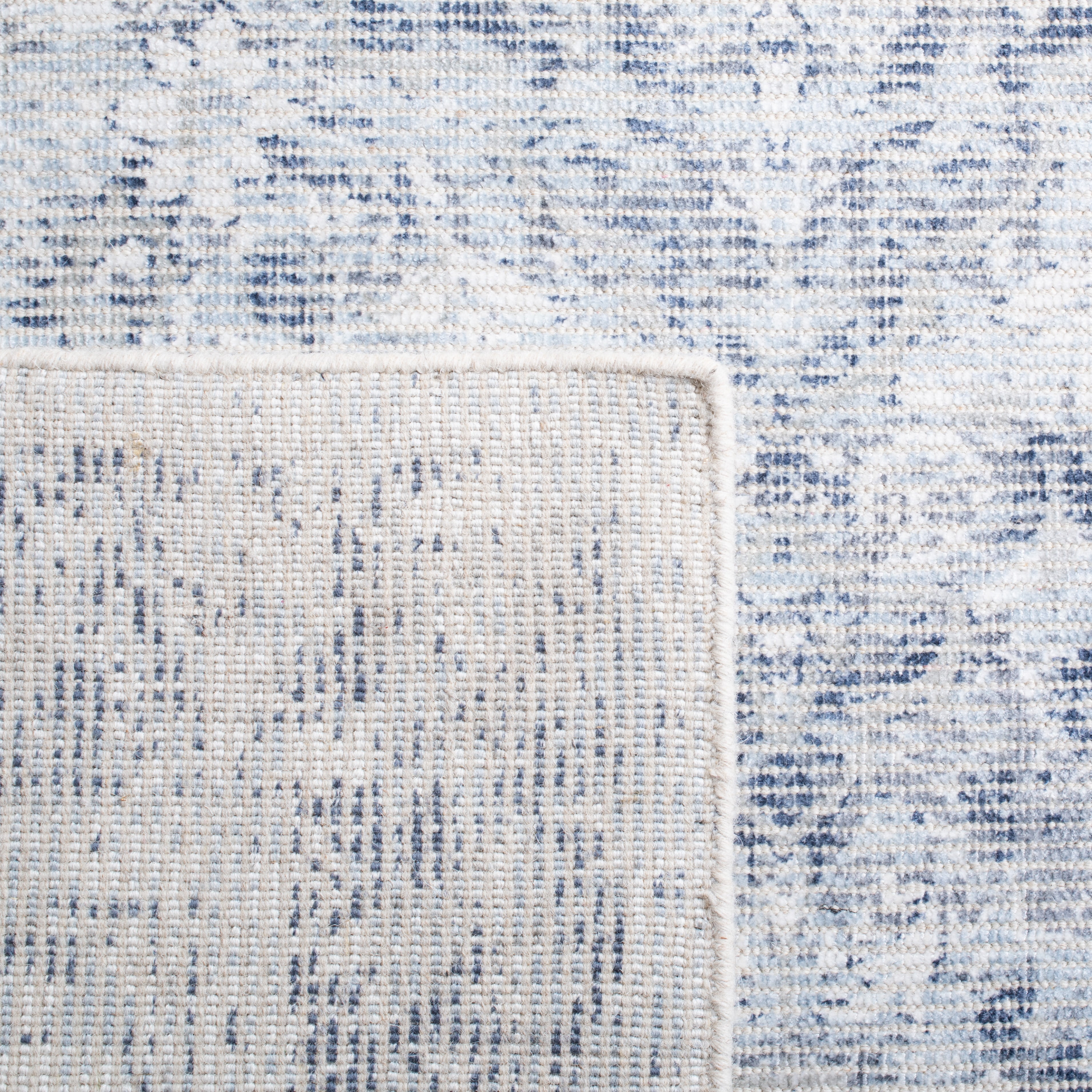 SAFAVIEH Restoration Vintage Fletcher Medallion Area Rug, Ivory/Blue, 6' x 6' Round