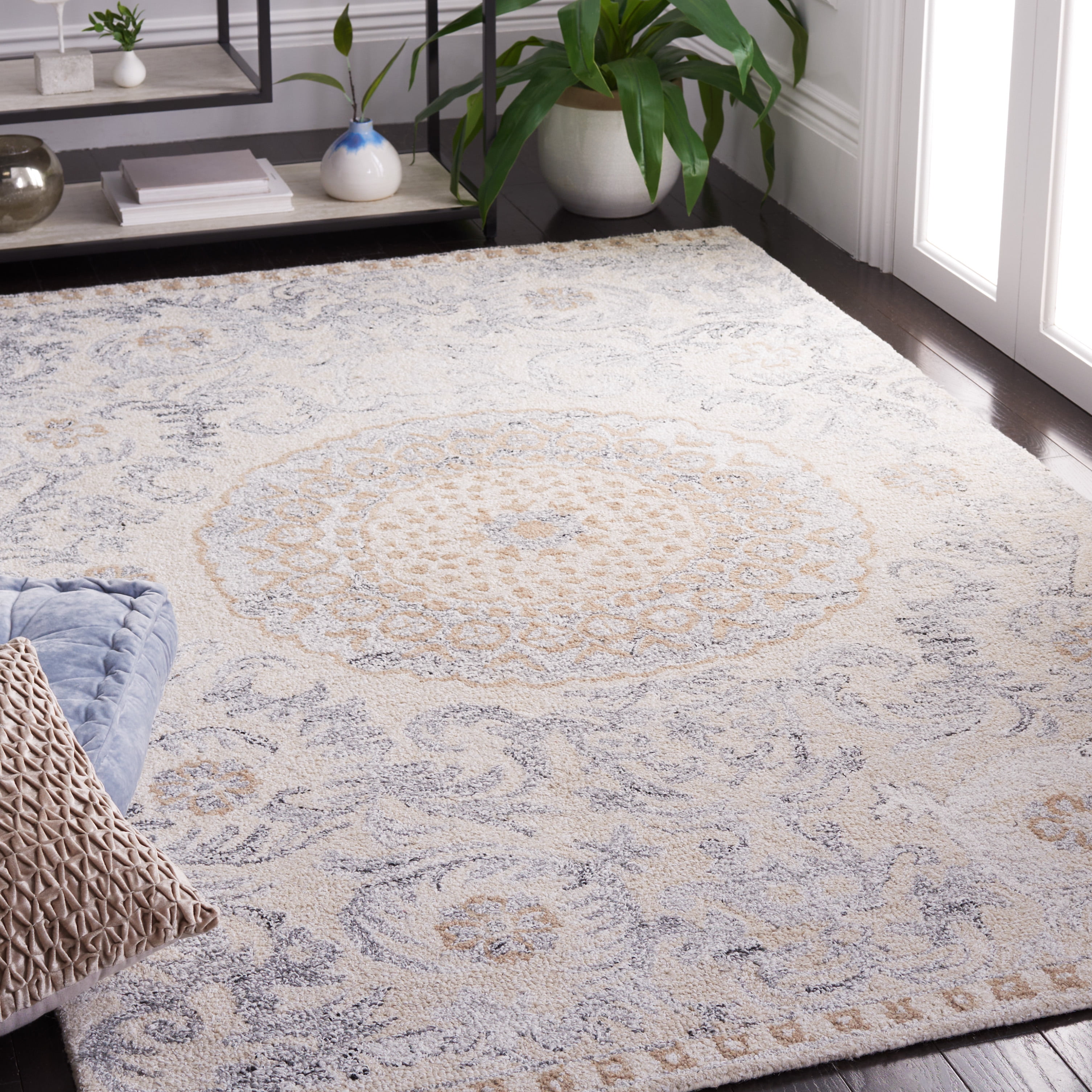 SAFAVIEH Marquee Clematis Medallion Area Rug, Beige/Grey, 4' x 6'