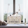 thumbnail image 1 of Hamaca de macramé para gatos con percha para ventana, estilo bohemio, para montar en la pared, con peso de hasta 35 libras., 1 of 4